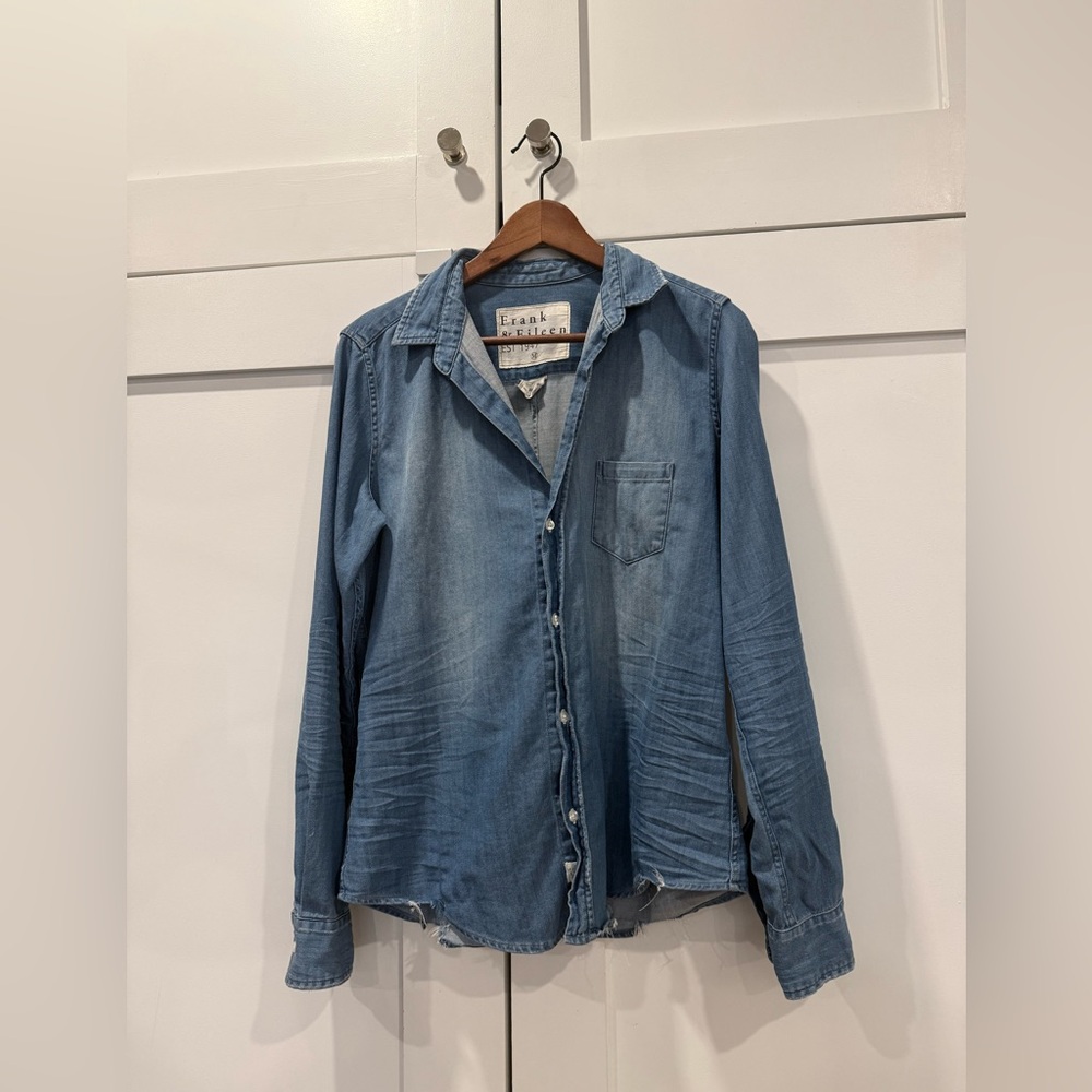 Frank & Eileen Classic Blue Shirt